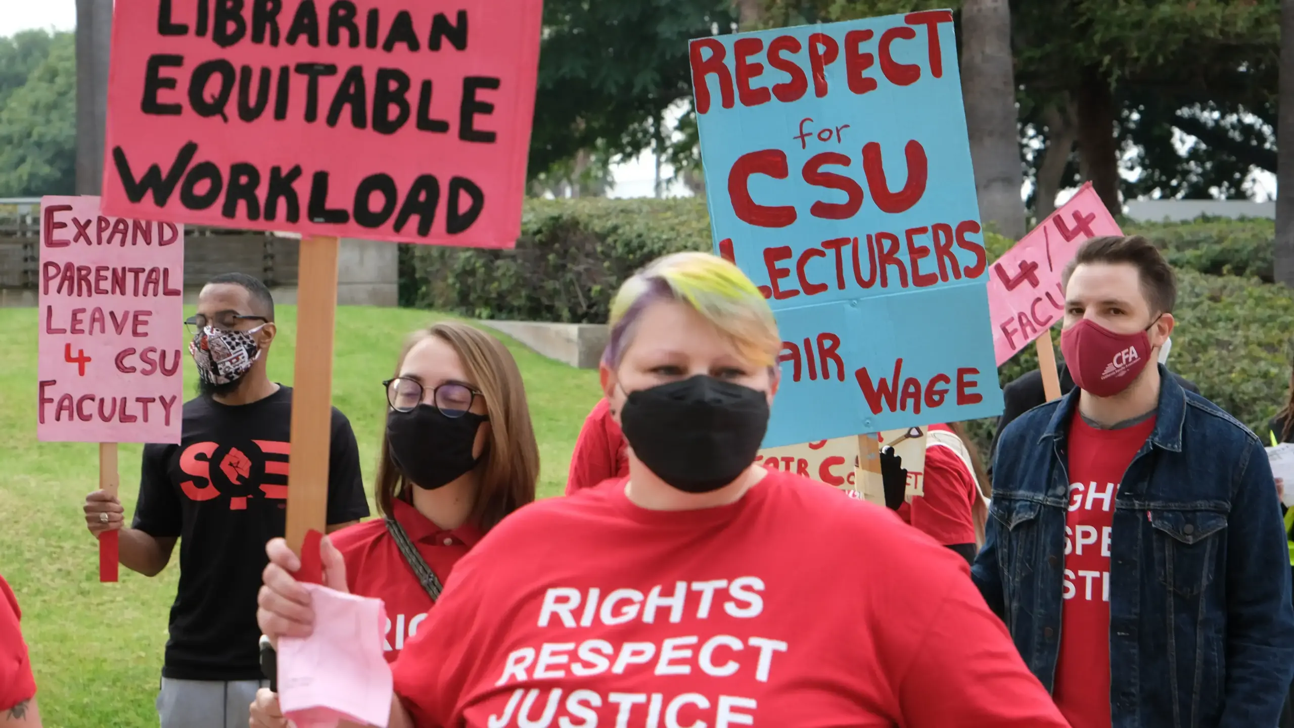 image with text of faculty members rallying for a new contract with CSU